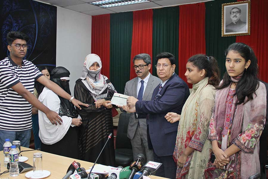 Saudi Arabia compensates Bangladeshi crane accident victims