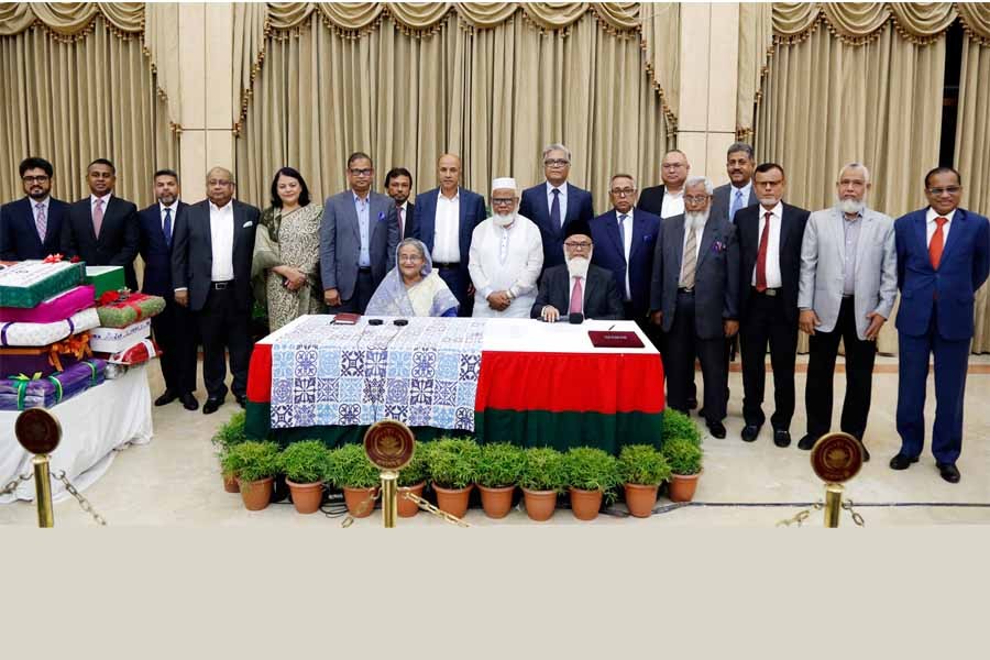 EBL donates 75,000 blankets to PM’s Relief and Welfare Fund