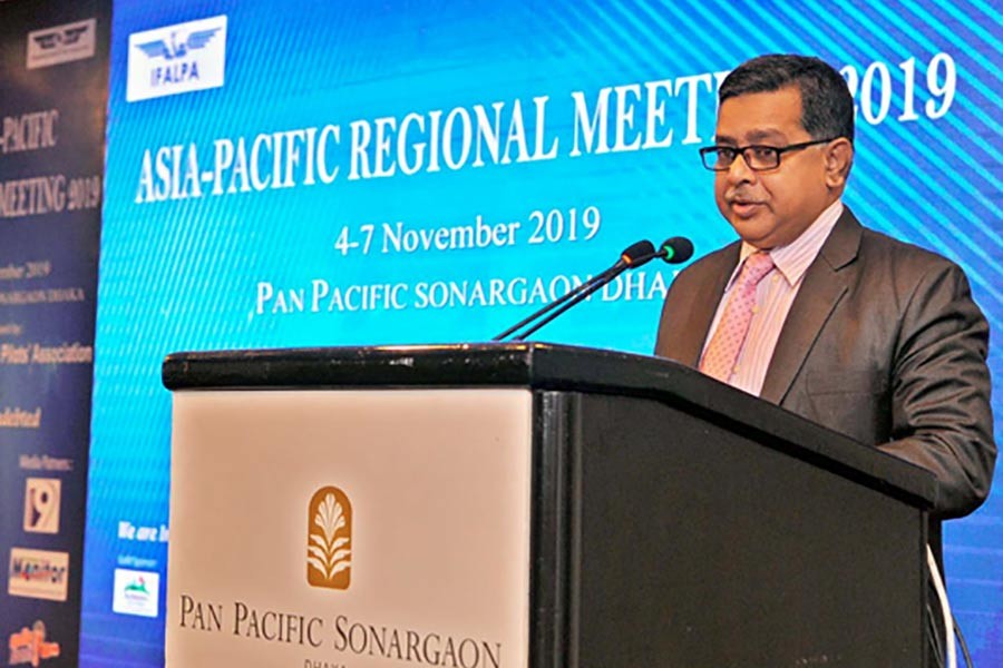 State minister urges pilots to ensure flight safety