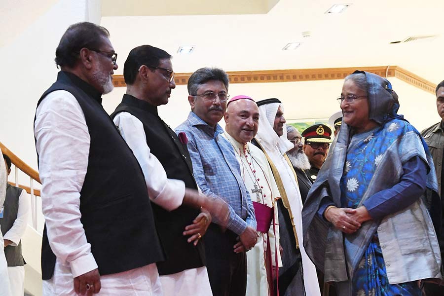PM leaves Dhaka to attend airshow in Dubai
