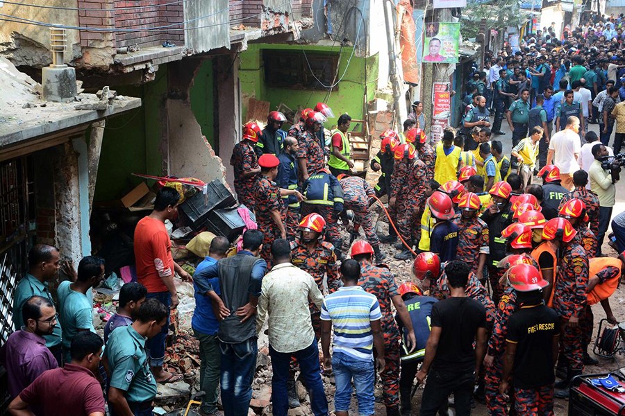 Seven die in Chattogram gas explosion