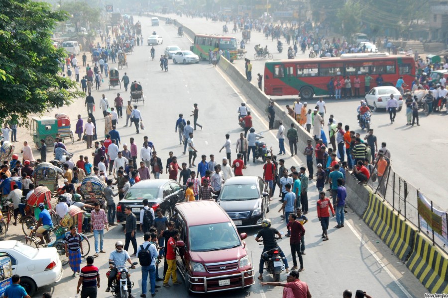 Strike brings transport to a halt