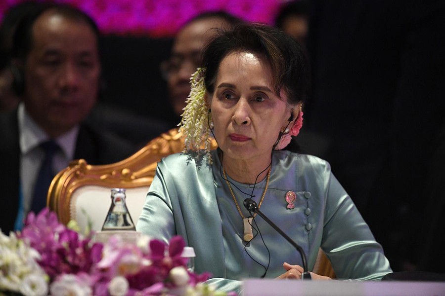 Suu Kyi to contest Rohingya genocide case at world court