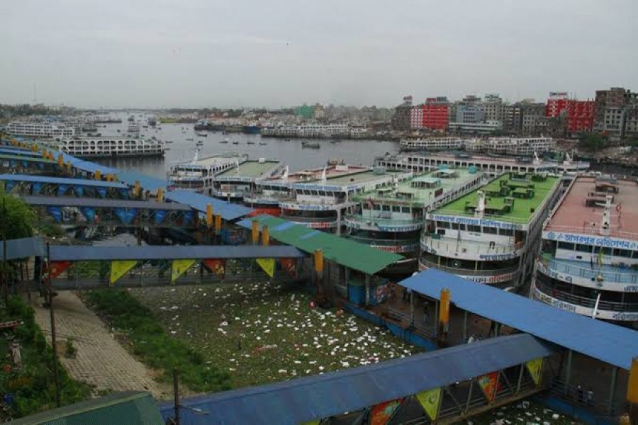 Water transport workers call strike