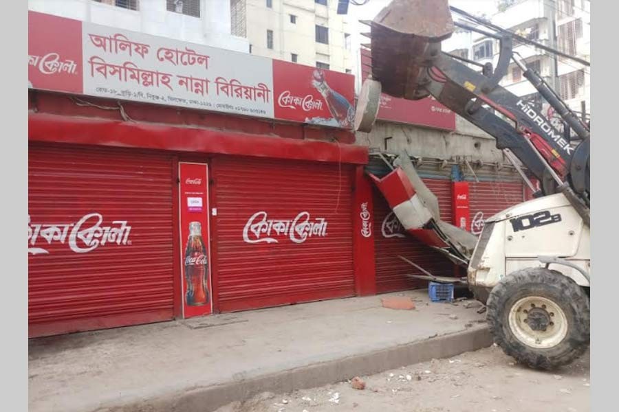 DNCC evicts illegal establishments from Nikunja