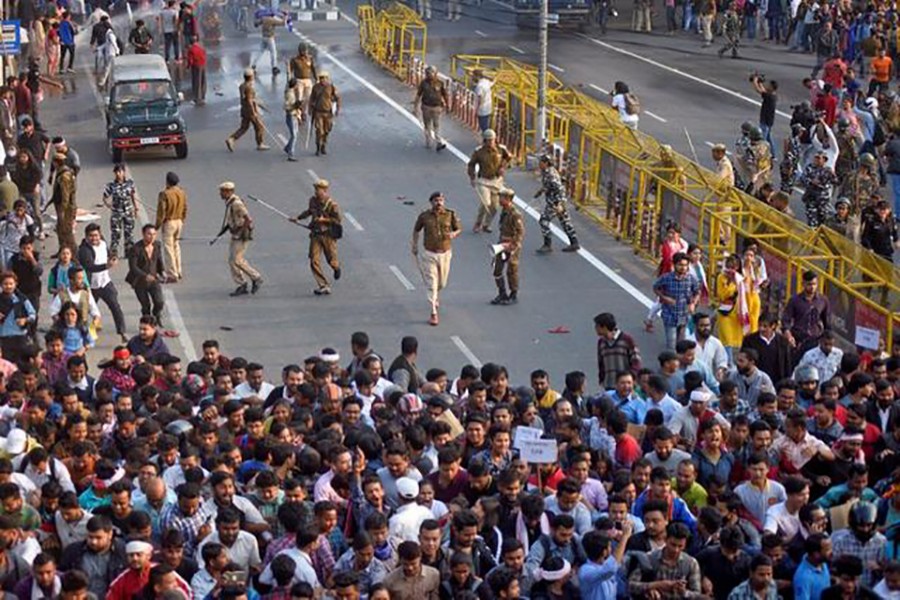 India's citizenship law sparks violent protests