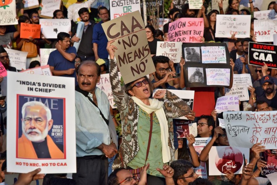 Demonstrators shout slogans during a protest rally against a new citizenship law, in Bengaluru, India, December 22, 2019. REUTERS/Stringer