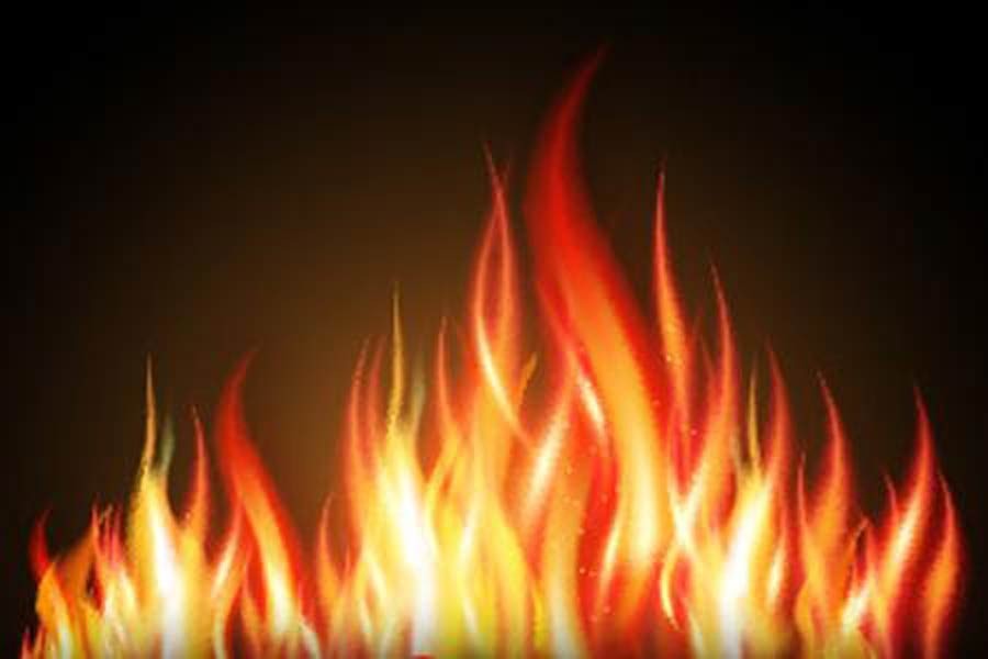 Fire guts 100 shanties in Mirpur