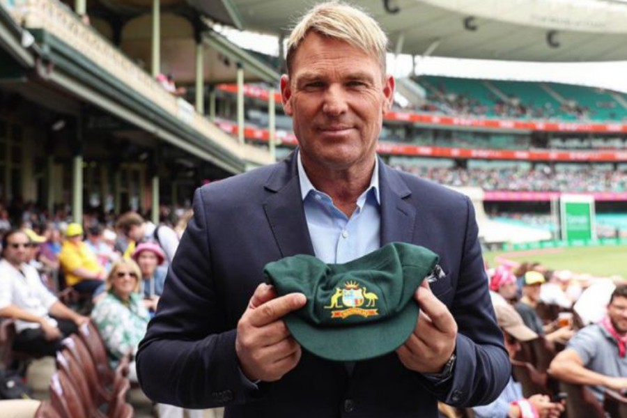 Shane Warne cap auctioned for $1m for Australia bushfire appeal