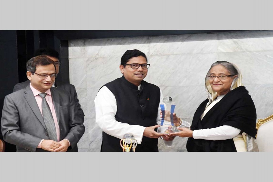 ASOCIO award handed over to PM