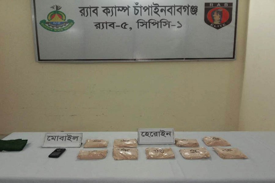 RAB nabs teen with 1.8kg heroin in C’awabganj