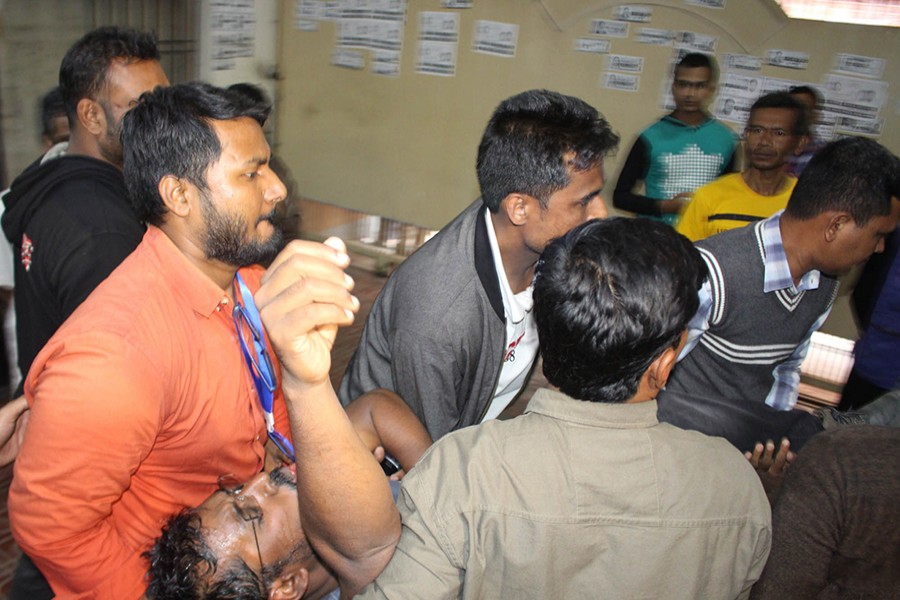 Dhaka City Polls: Ishraque's rally comes under attacked