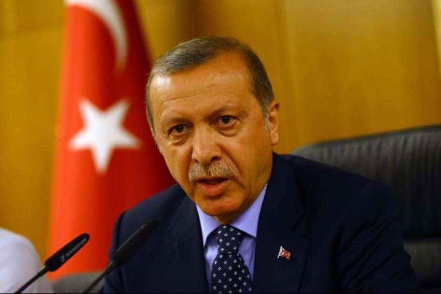 Erdogan says Turkey hits back after Syrian shells kill Turkish troops