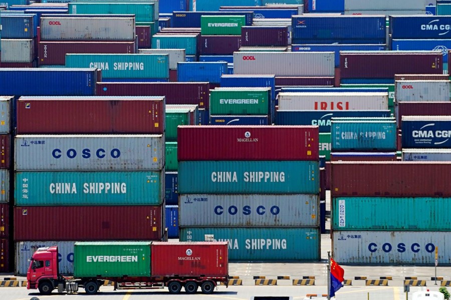China to halve tariffs on some US imports