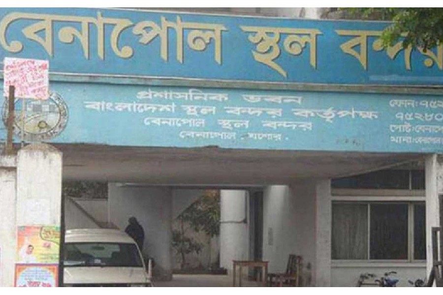 Five Bangladeshi teens return from India