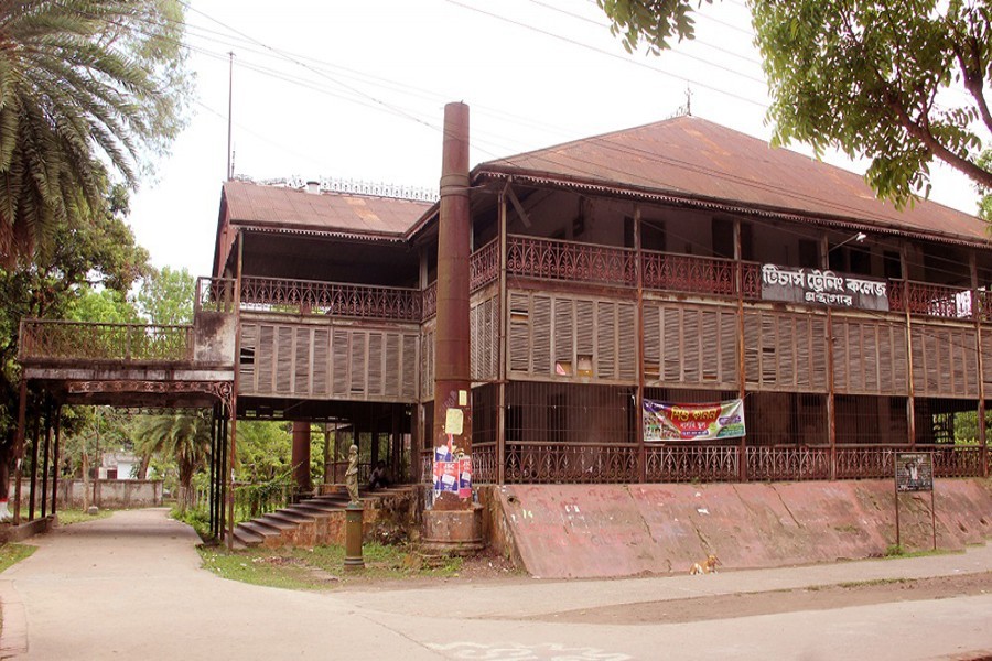 Alexandra Castle in Mymensingh town — FE Photo