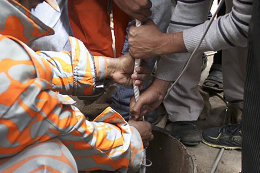 Child's death in abandoned well: HC acquits four