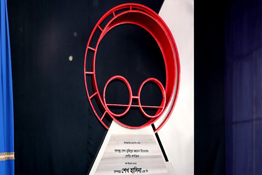 Karnaphuli tunnel project running on schedule