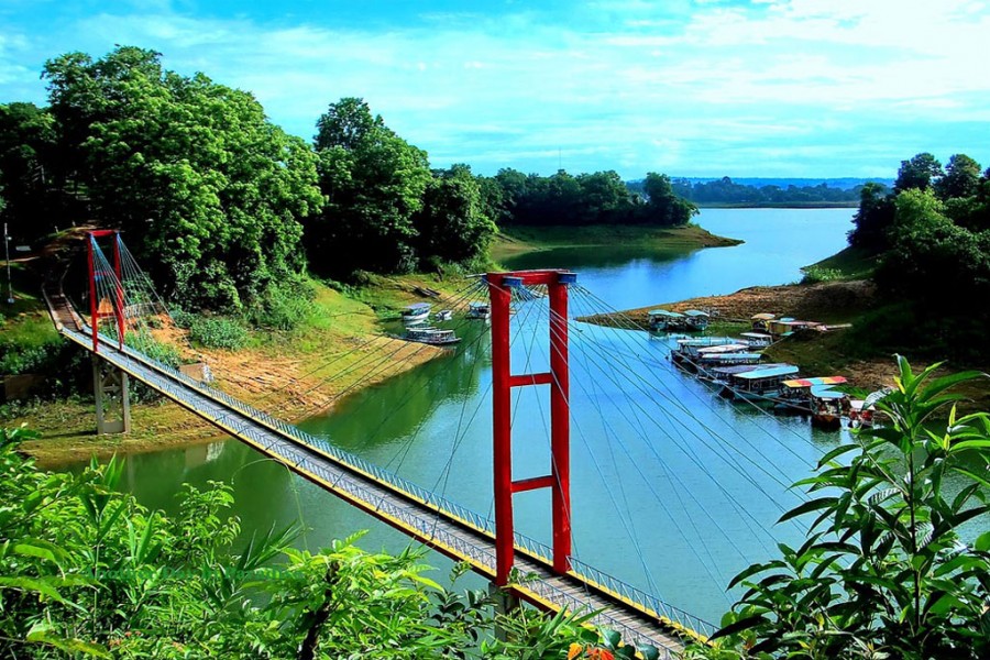 Govt mulls formulating master plan to boost tourism