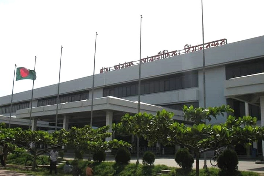 Fog disrupts flight operations at Chattogram airport