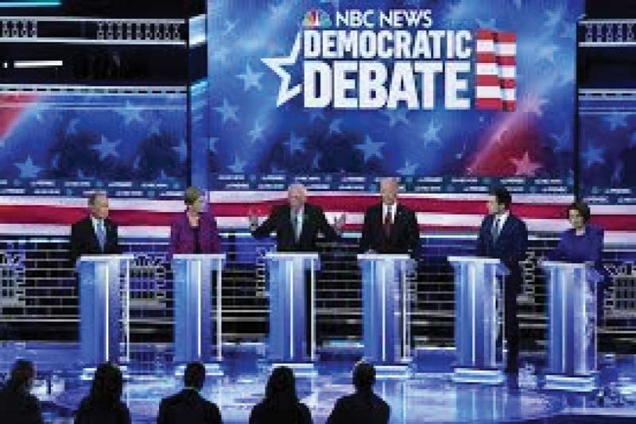 WARREN DOUBLES DOWN ON CRITICISING BLOOMBERG AS US DEMOCRATS SPRINT TO SUPER TUESDAY: Senator Bernie Sanders speaks as his rivals for the 2020 Democratic presidential nomination listen at the ninth Democratic 2020 US Presidential candidates debate at the Paris Theater in Las Vegas Nevada, US on February 19, 2020. —Photo: Reuters