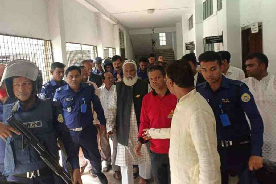 Former AL MP Awal, wife land in jail in graft cases