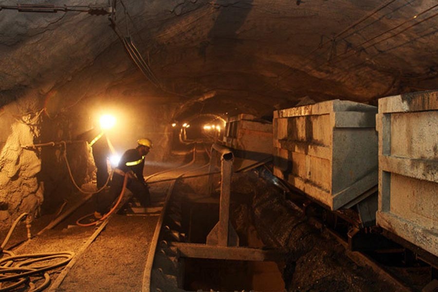 Govt doubles coal mining royalties