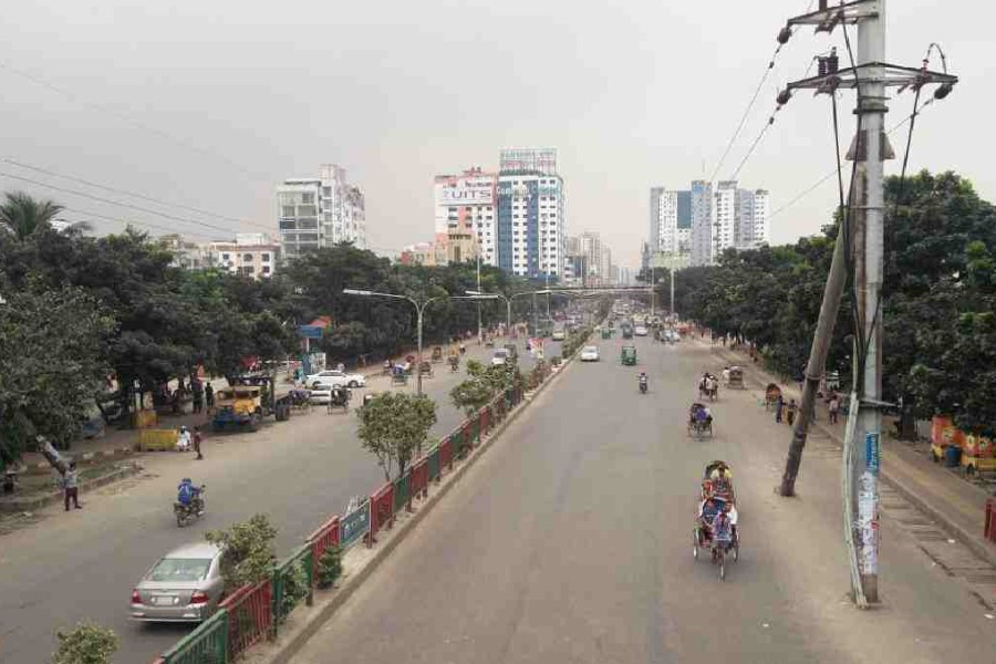 Dhaka gets quieter with thin presence of people on streets