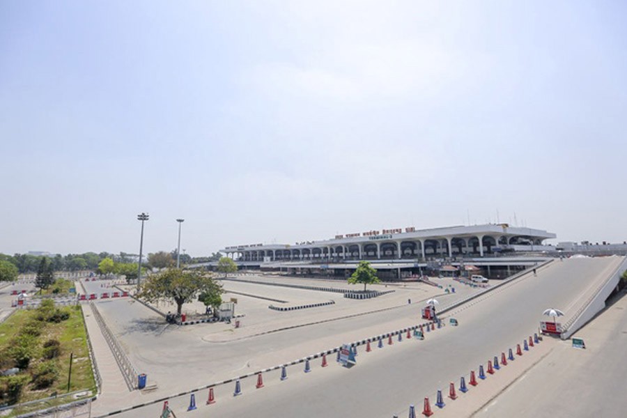 BD extends ban on almost all passenger flights until April 7