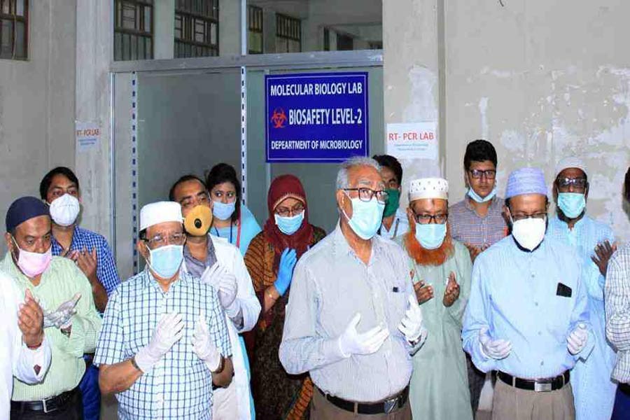 Khulna medical starts coronavirus test with PCR machine