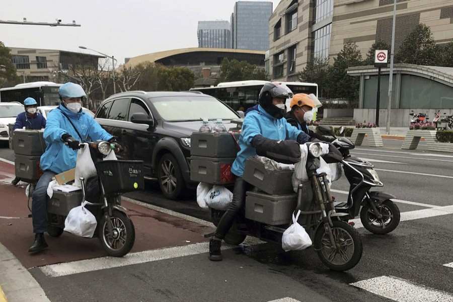 Uber to give drivers millions of face masks to battle COVID-19