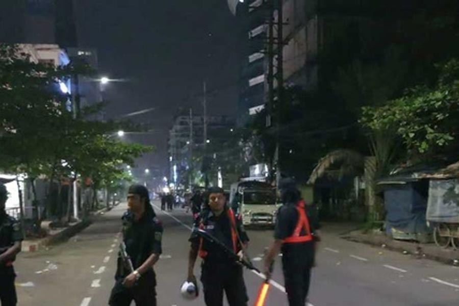 Shops except drugstores to remain shut after 6:00 pm