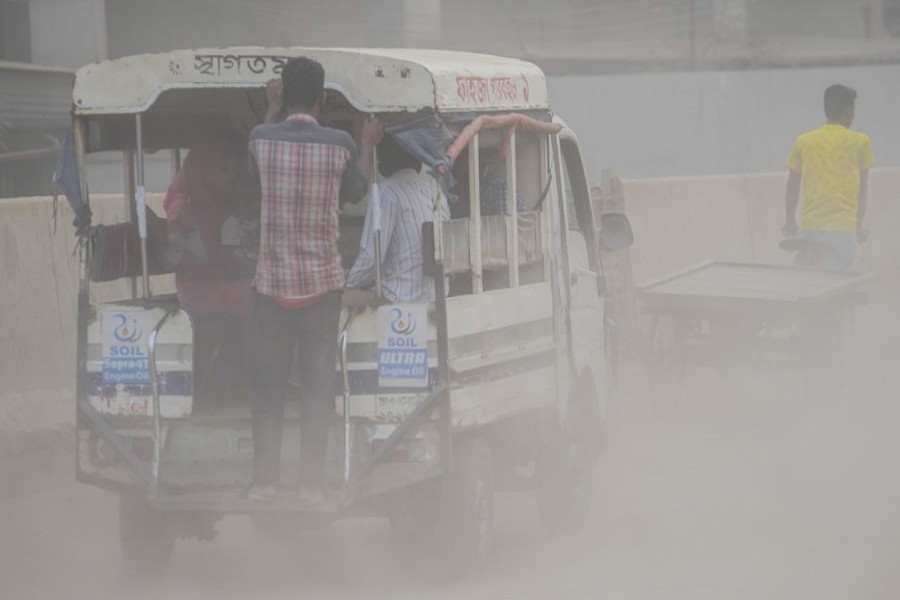 Dhaka’s air second worst in the world