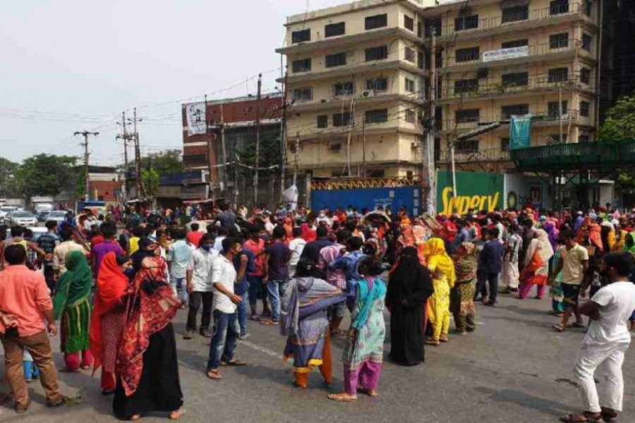 RMG workers take to city streets for arrears