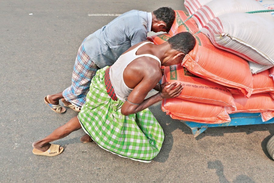 Trade union urges govt to provide financial support   