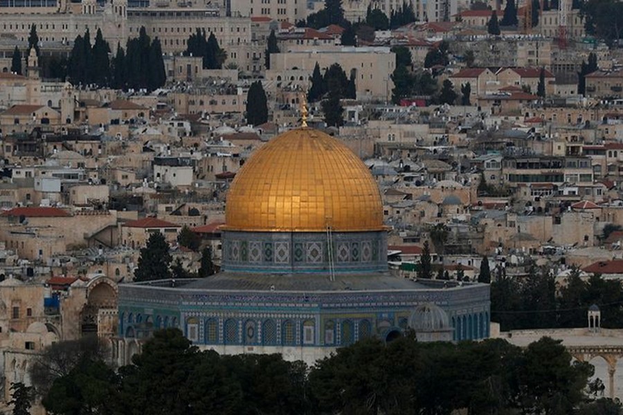 Ramadan prayers banned at Jerusalem's al-Aqsa mosque