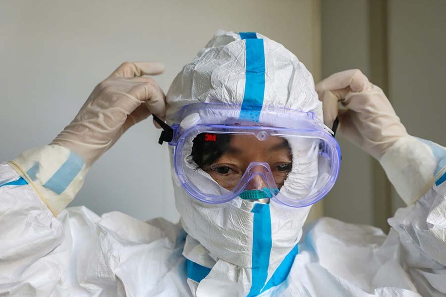Chinese medical team en route to BD to fight COVID-19