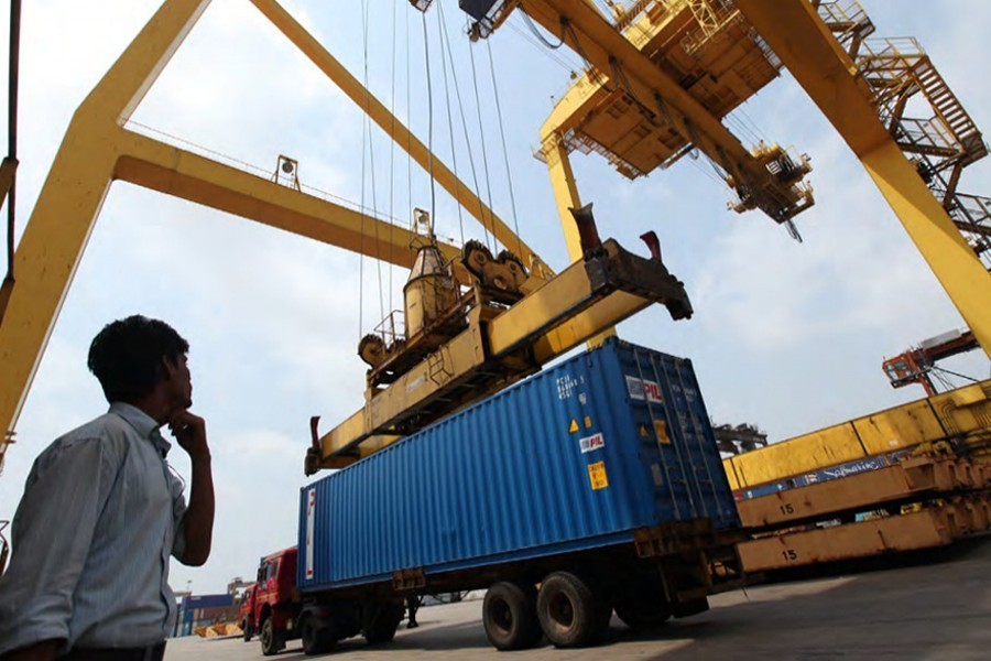 Importers for waiving fines of ports and shipping agencies