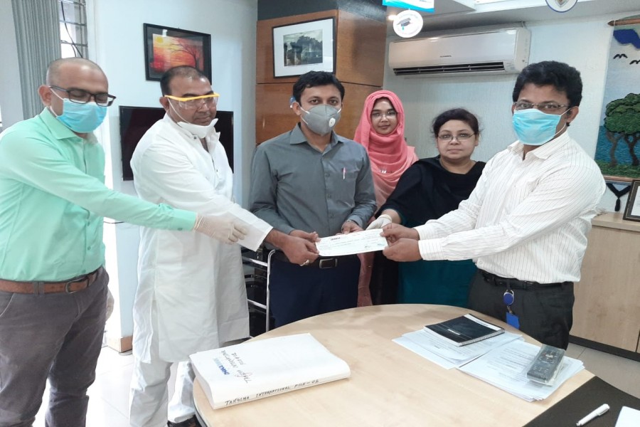 Dhaka Bank supports Covid-affected in Bagerhat