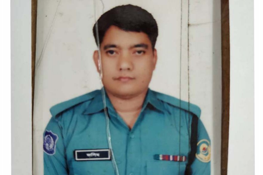 Policeman dies of coronavirus