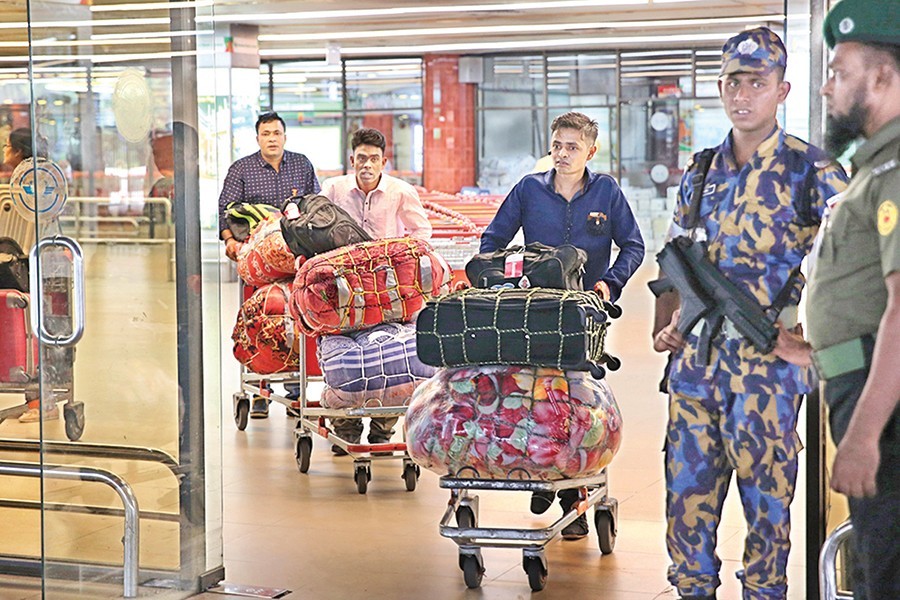 Mass deportation of BD workers raises concern