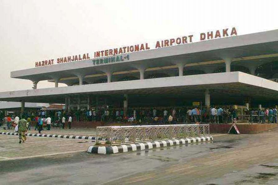 Biman flight leaves for London to bring back stranded Bangladeshis