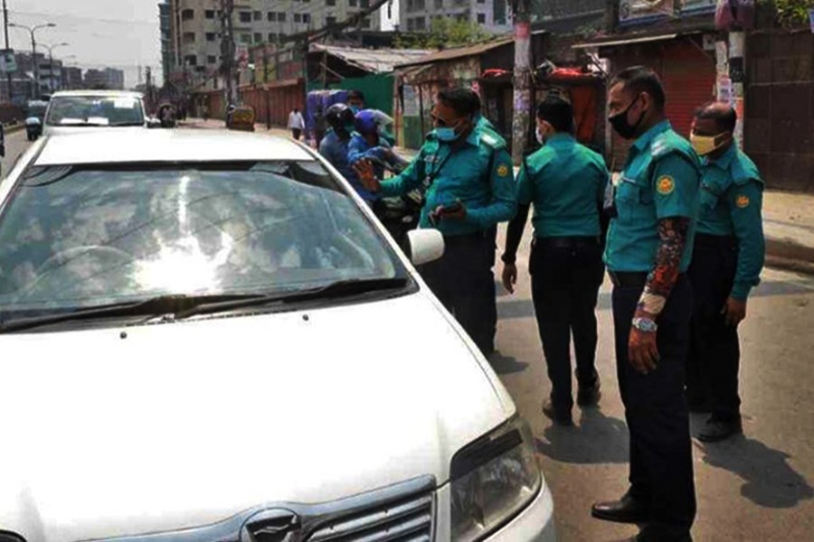Coronavirus: 1,878 cops infected in Bangladesh 