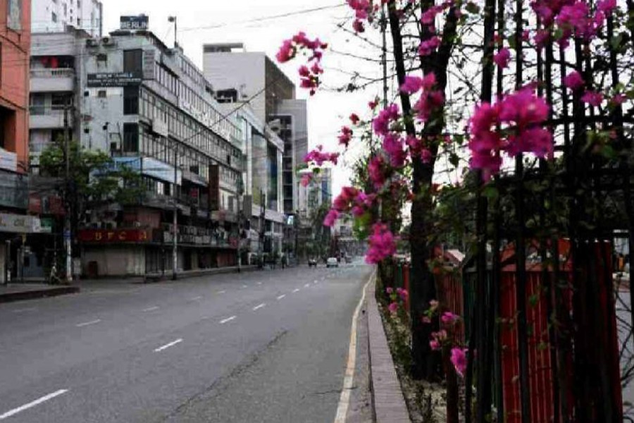 Dhaka breathes good as air quality improves to ‘moderate’