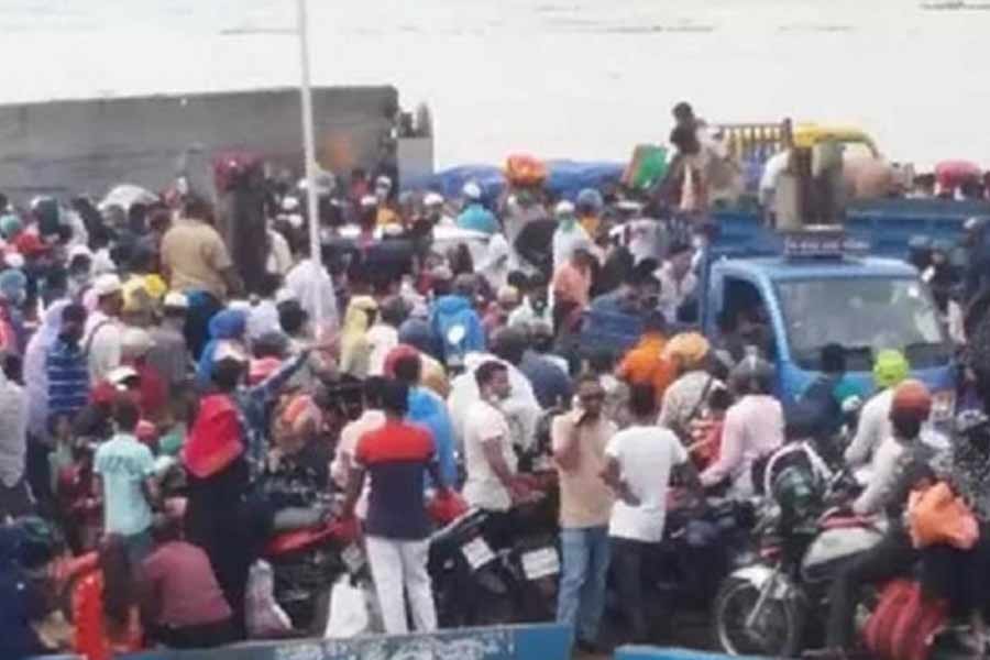 Mass exodus from Dhaka triggers fresh worry over COVID-19