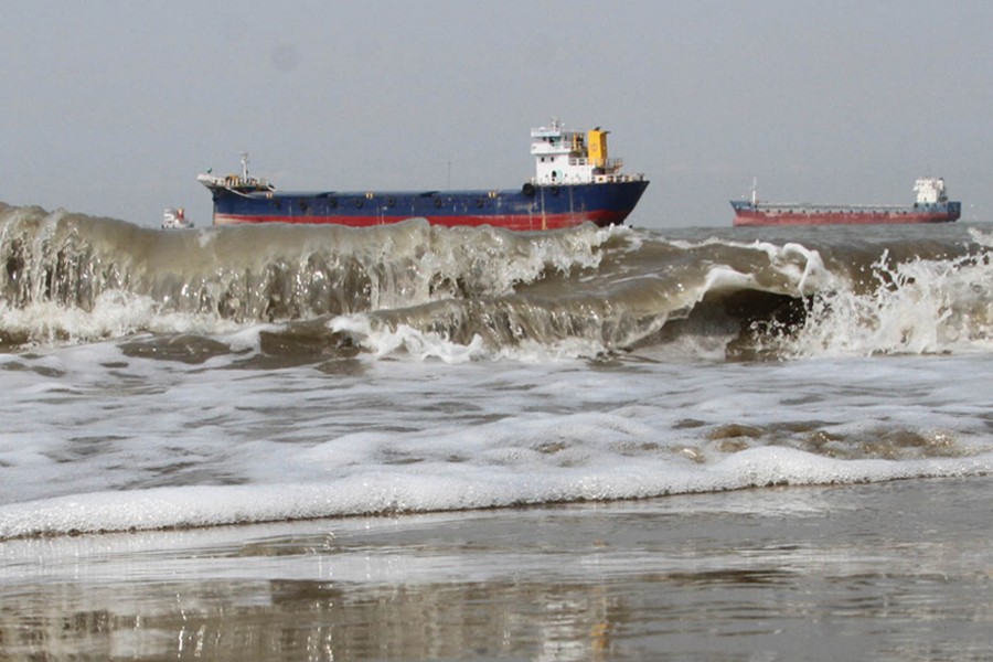 Super cyclone ‘Amphan’ barrels towards Bangladesh