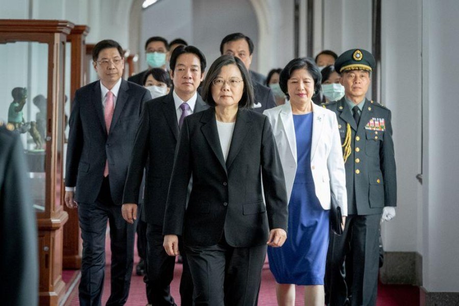Taiwan president rejects Beijing rule; China says reunification inevitabile