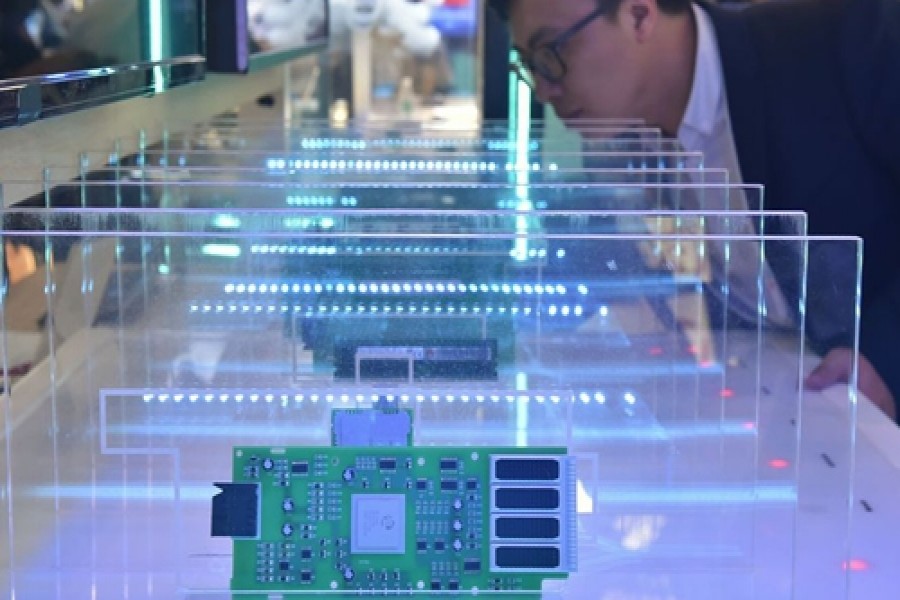 Huawei to stockpile more chips as US tightens technology restrictions