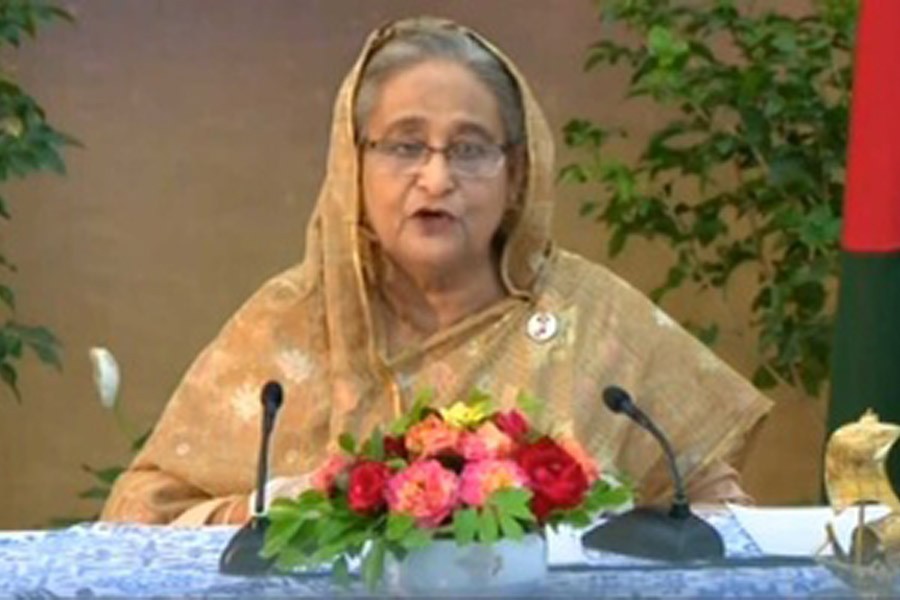 PM calls for efforts to help poor people
