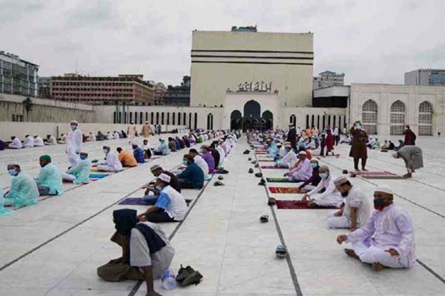 Social distancing limits Eid celebrations in BD